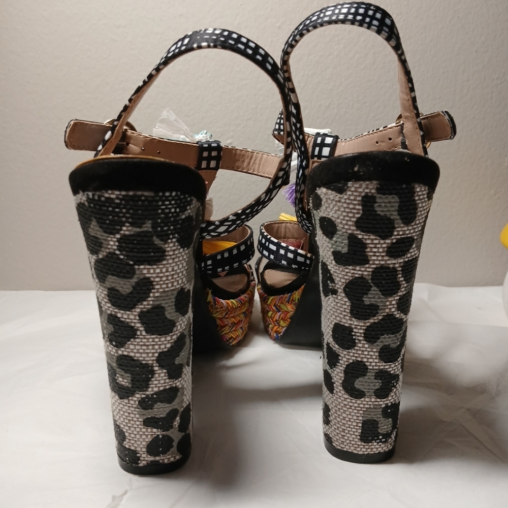 Betsey Johnson Black Multicolor Tassel Platform Heels Shoes Womens Sz 7 EUC Fun - Picture 4 of 13